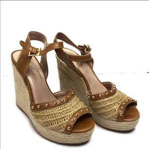 Vince Camuto Halen woven ankle strap wedges size 7